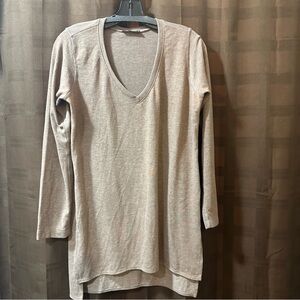 Nally & Millie V Neck Sweater in Light Brown